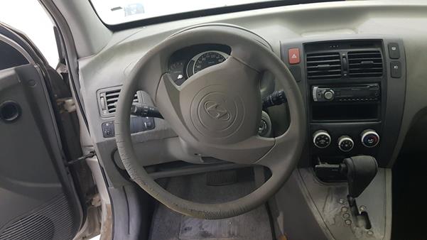 Photo 11 VIN: KMHJM81D06U320683 - HYUNDAI TUCSON 