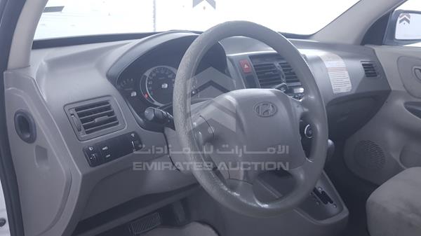 Photo 14 VIN: KMHJM81D08U776668 - HYUNDAI TUCSON 