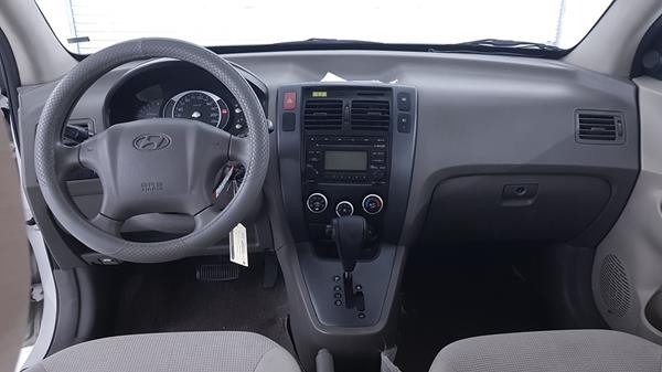 Photo 15 VIN: KMHJM81D09U928157 - HYUNDAI TUCSON 