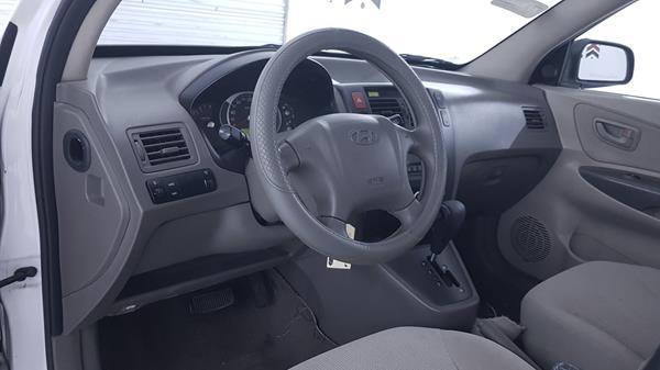 Photo 11 VIN: KMHJM81D09U928157 - HYUNDAI TUCSON 