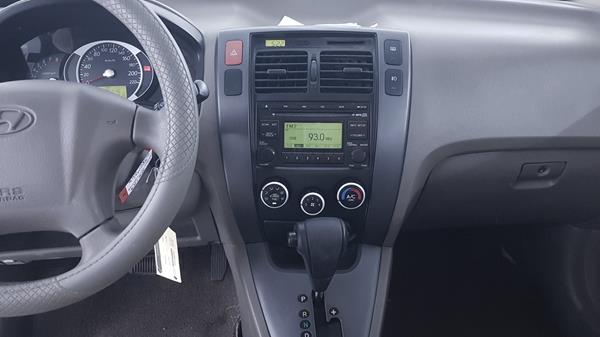 Photo 16 VIN: KMHJM81D09U928157 - HYUNDAI TUCSON 