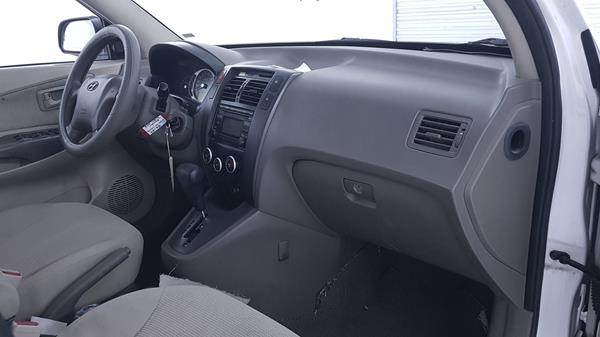 Photo 25 VIN: KMHJM81D09U928157 - HYUNDAI TUCSON 