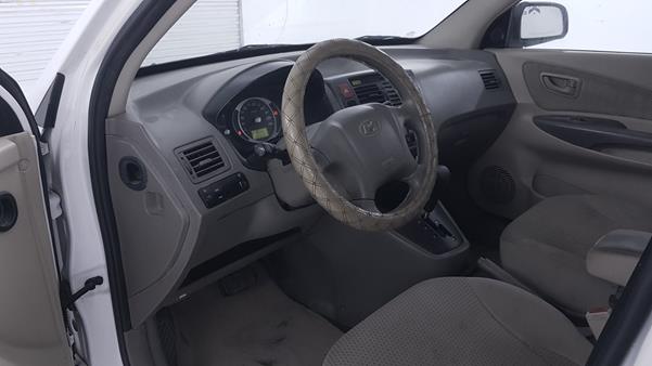 Photo 10 VIN: KMHJM81D09U980534 - HYUNDAI TUCSON 