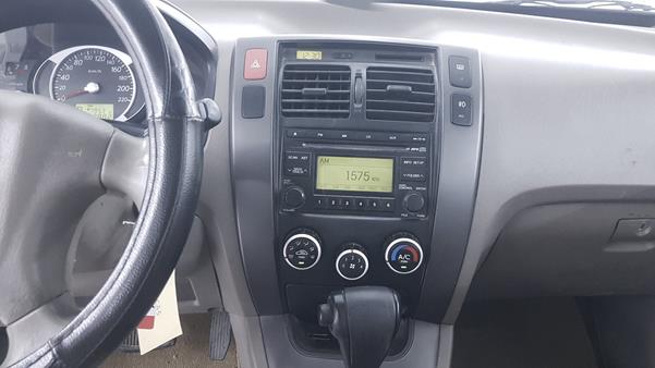 Photo 15 VIN: KMHJM81D09U990996 - HYUNDAI TUCSON 