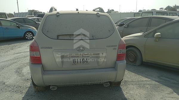 Photo 6 VIN: KMHJM81D17U475549 - HYUNDAI TUCSON 