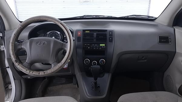 Photo 15 VIN: KMHJM81D28U791673 - HYUNDAI TUCSON 