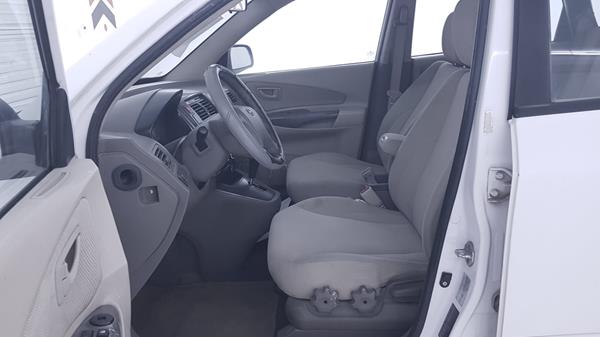 Photo 12 VIN: KMHJM81D28U826986 - HYUNDAI TUCSON 