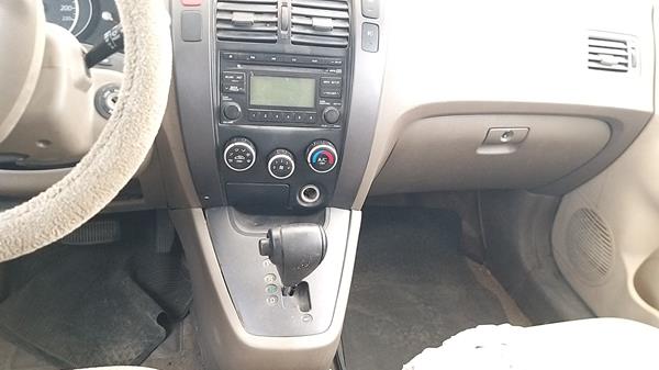 Photo 11 VIN: KMHJM81D29U040199 - HYUNDAI TUCSON 