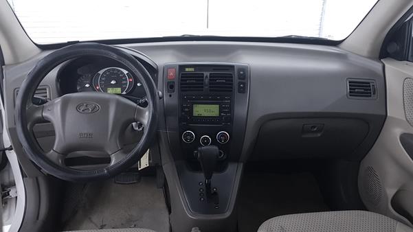 Photo 14 VIN: KMHJM81D29U980745 - HYUNDAI TUCSON 