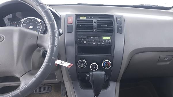 Photo 15 VIN: KMHJM81D58U827047 - HYUNDAI TUCSON 