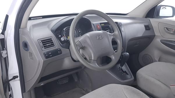 Photo 10 VIN: KMHJM81D68U791093 - HYUNDAI TUCSON 