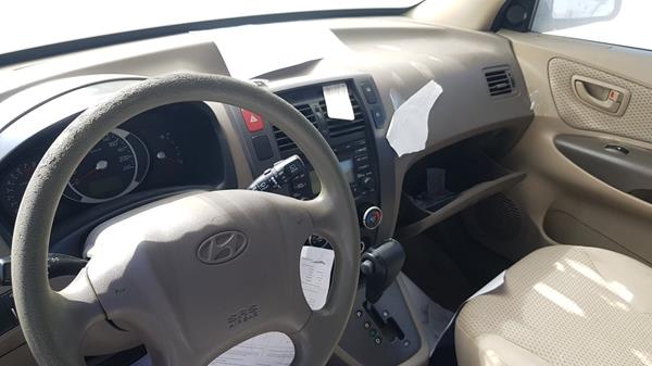 Photo 16 VIN: KMHJM81D79U981650 - HYUNDAI TUCSON 