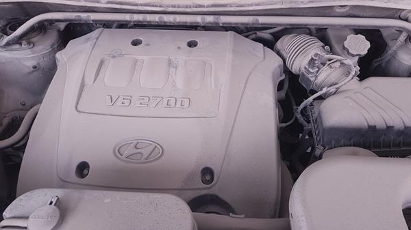 Photo 28 VIN: KMHJM81D88U746561 - HYUNDAI TUCSON 