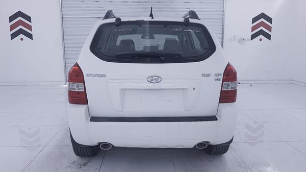 Photo 7 VIN: KMHJM81D88U746561 - HYUNDAI TUCSON 