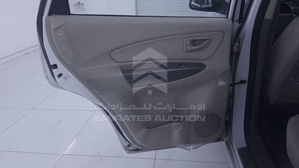 Photo 19 VIN: KMHJM81DX8U890967 - HYUNDAI TUCSON 