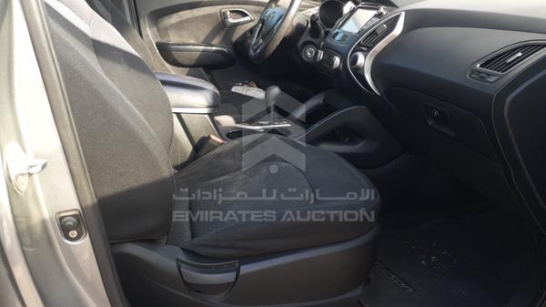 Photo 22 VIN: KMHJT81B2BU237283 - HYUNDAI TUCSON 