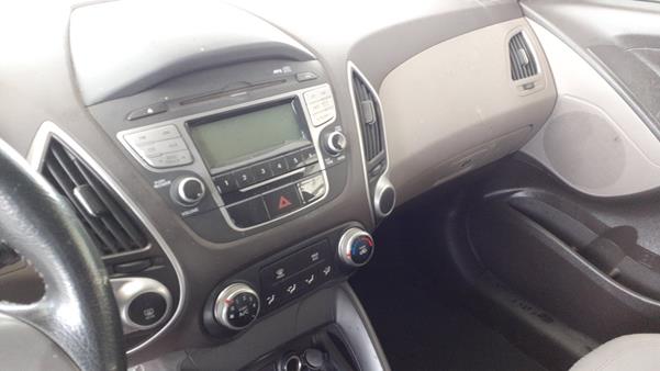 Photo 15 VIN: KMHJT81B8CU301733 - HYUNDAI TUCSON 