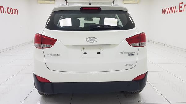 Photo 6 VIN: KMHJT81C8BU198384 - HYUNDAI TUCSON 