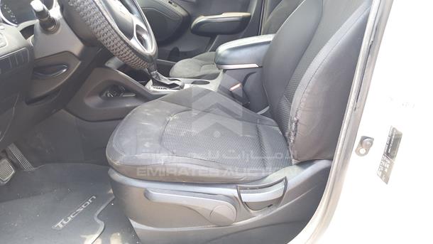 Photo 10 VIN: KMHJT81E6EU803797 - HYUNDAI TUCSON 