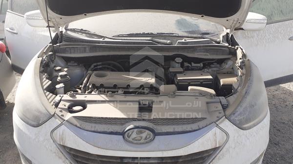 Photo 26 VIN: KMHJU81C4FU058741 - HYUNDAI TUCSON 