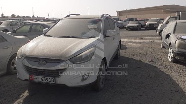 Photo 3 VIN: KMHJU81C4FU058741 - HYUNDAI TUCSON 