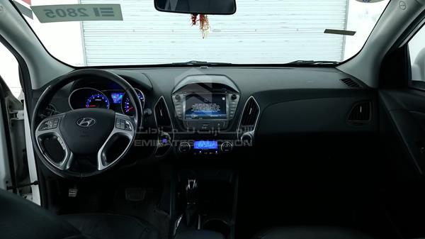 Photo 16 VIN: KMHJU81C7FU043408 - HYUNDAI TUCSON 