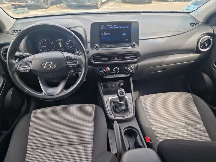 Photo 13 VIN: KMHK1812AMU707071 - HYUNDAI KONA 