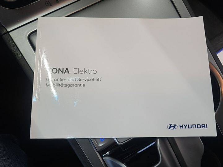 Photo 9 VIN: KMHK281HFLU121124 - HYUNDAI KONA 