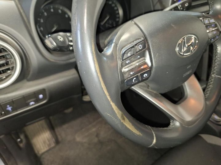 Photo 18 VIN: KMHK3811AKU151874 - HYUNDAI KONA 