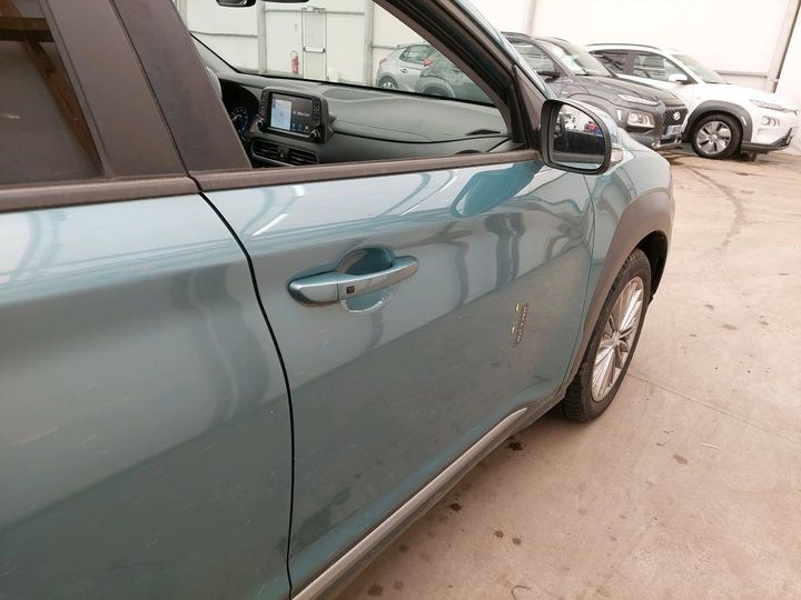 Photo 12 VIN: KMHK3811AKU243780 - HYUNDAI KONA 