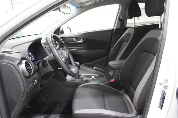 Photo 6 VIN: KMHK3811ALU438135 - HYUNDAI KONA SUV 