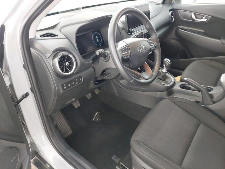 Photo 5 VIN: KMHK3817AMU822317 - HYUNDAI KONA 