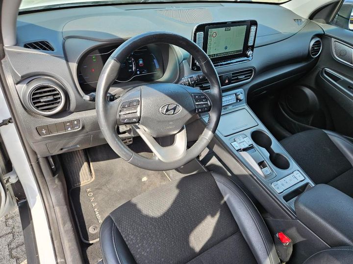 Photo 6 VIN: KMHK381GFKU007218 - HYUNDAI KONA 