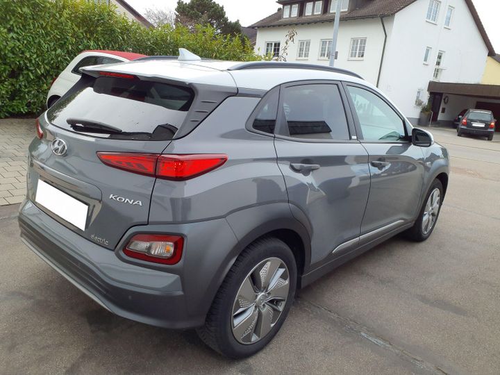 Photo 2 VIN: KMHK381HFLU108553 - HYUNDAI KONA 