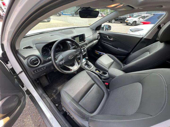 Photo 5 VIN: KMHK5815HJU013372 - HYUNDAI KONA 