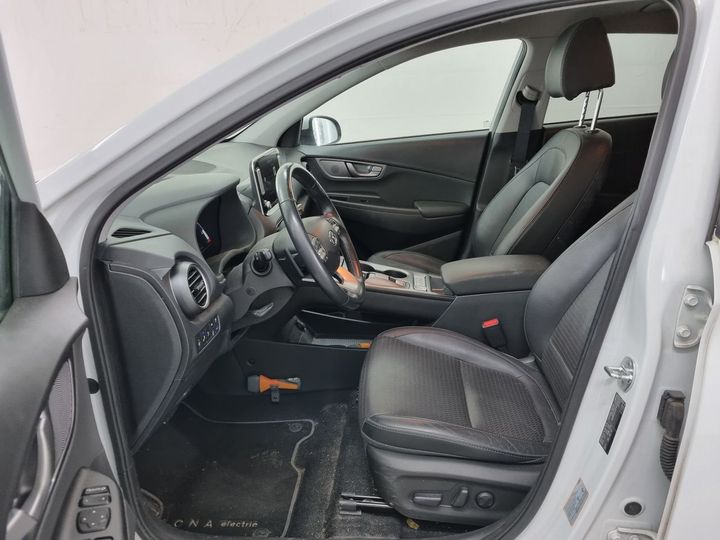 Photo 12 VIN: KMHK581GFKU006364 - HYUNDAI KONA 