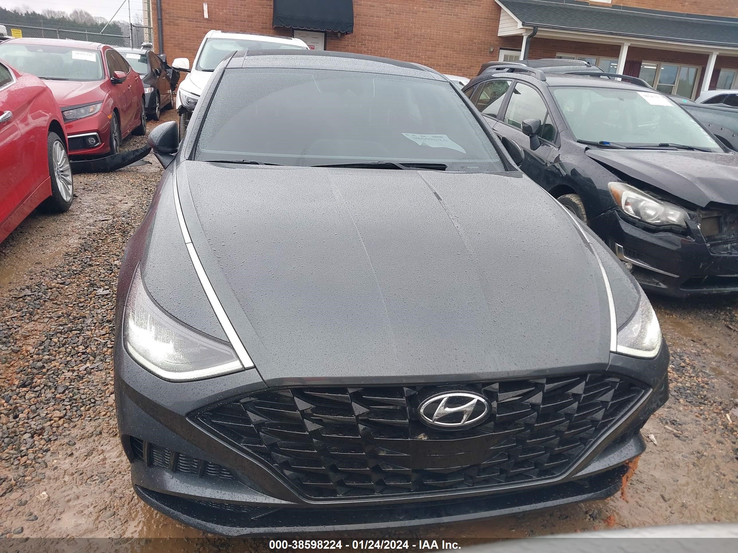 Photo 11 VIN: KMHL14JA0MA158875 - HYUNDAI SONATA 