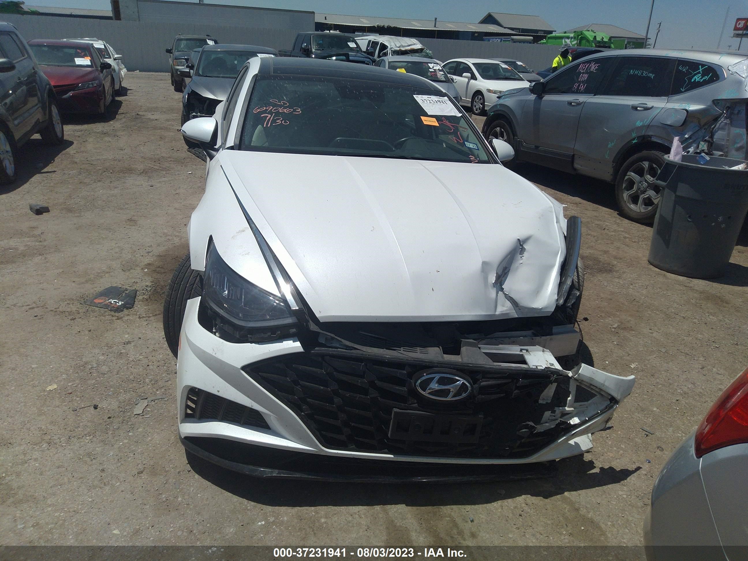 Photo 11 VIN: KMHL14JA3MA152150 - HYUNDAI SONATA 