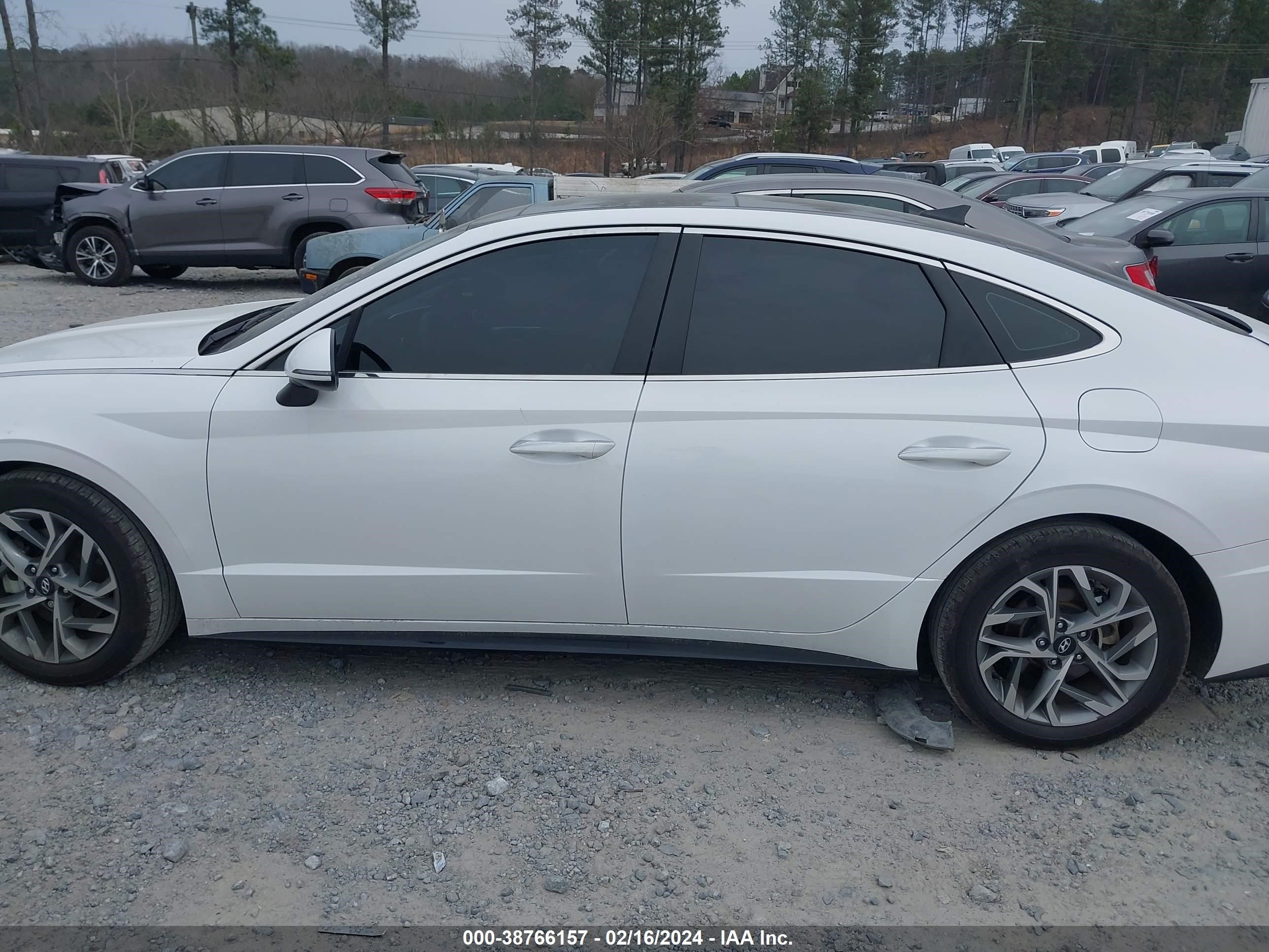 Photo 13 VIN: KMHL14JA4PA267439 - HYUNDAI SONATA 