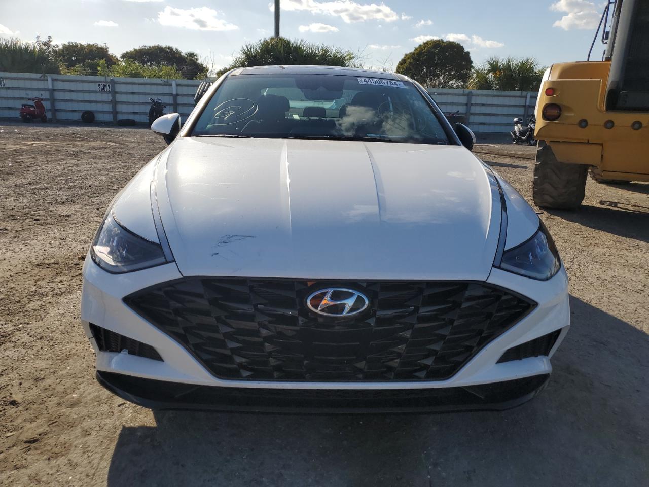 Photo 4 VIN: KMHL14JA5MA147306 - HYUNDAI SONATA 