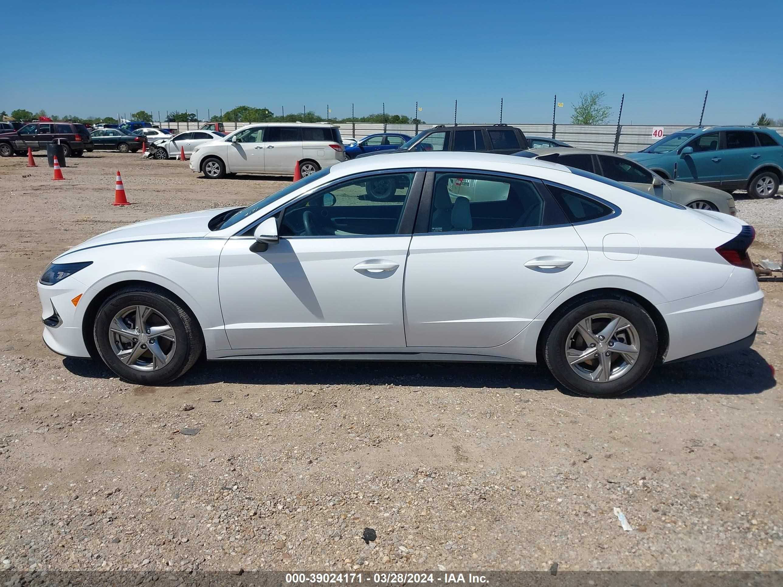 Photo 13 VIN: KMHL24JA3PA276694 - HYUNDAI SONATA 