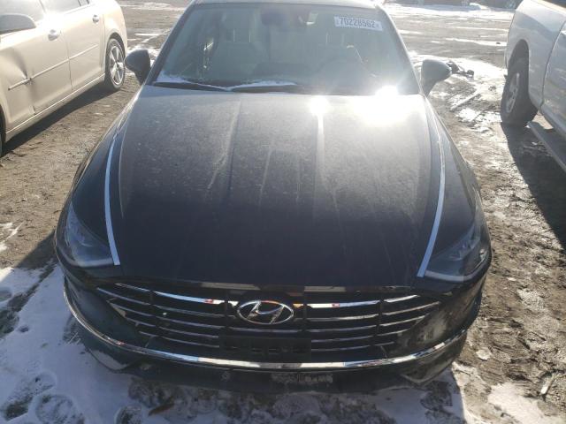 Photo 4 VIN: KMHL24JA7PA247098 - HYUNDAI SONATA SE 