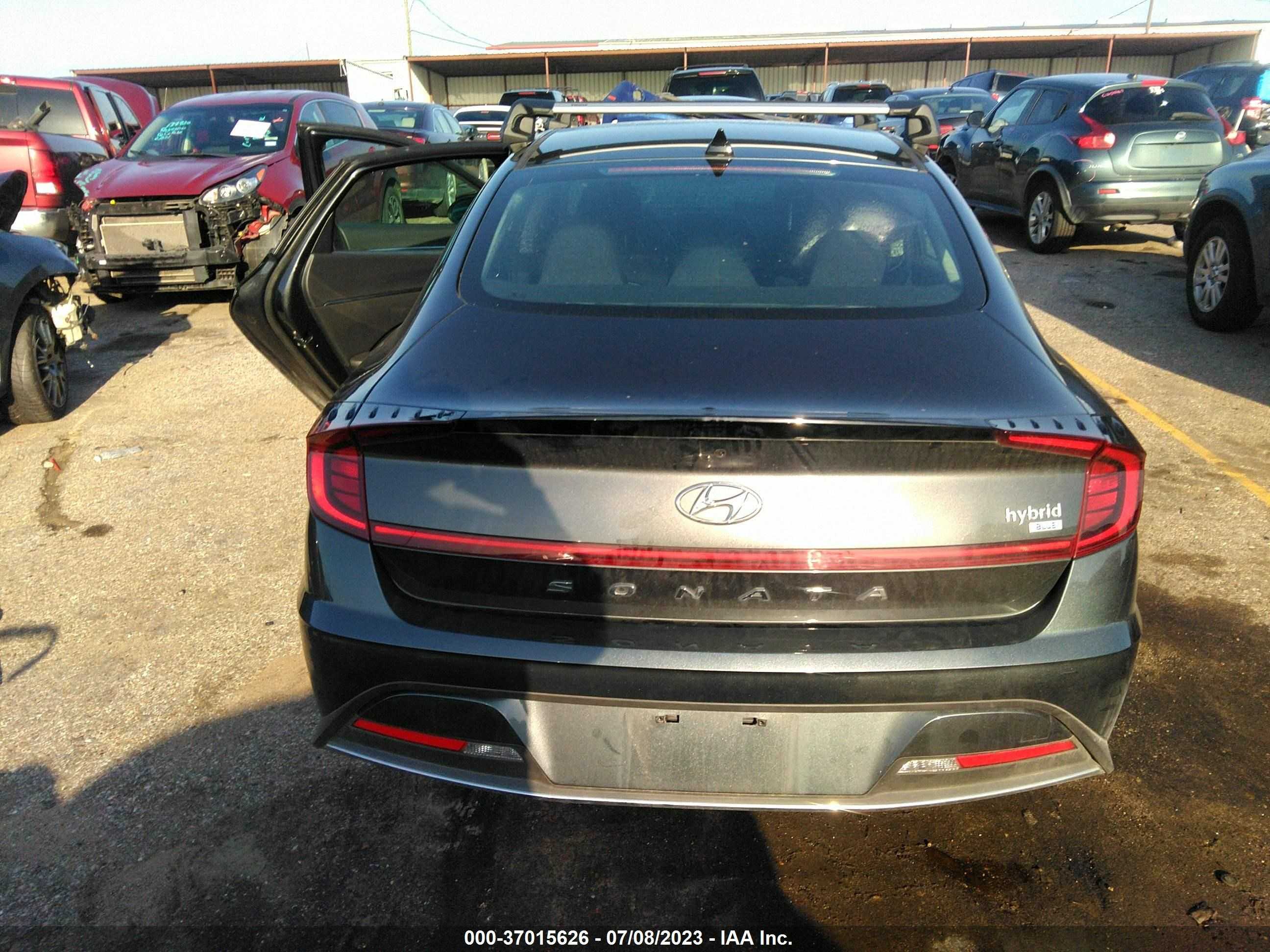 Photo 16 VIN: KMHL24JJ3PA060635 - HYUNDAI SONATA 