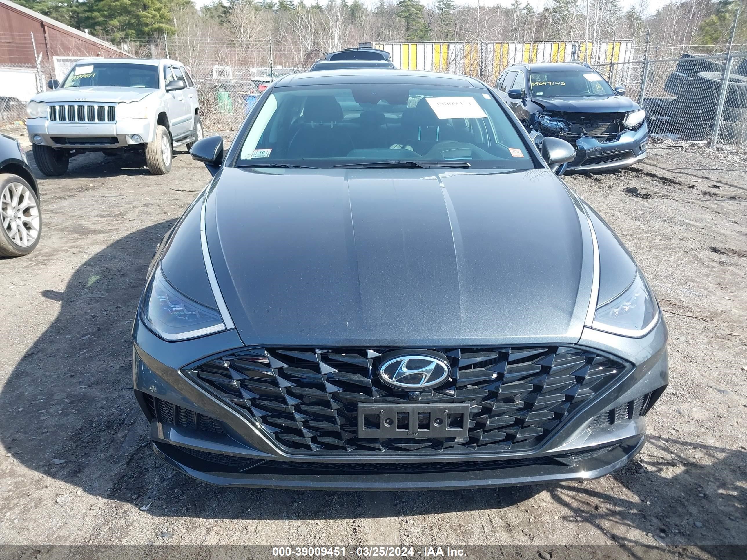 Photo 11 VIN: KMHL34J23NA228597 - HYUNDAI SONATA 