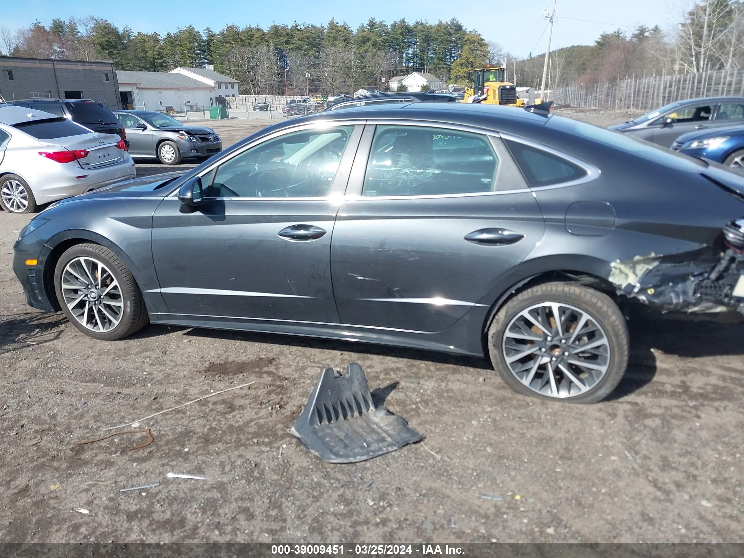 Photo 13 VIN: KMHL34J23NA228597 - HYUNDAI SONATA 