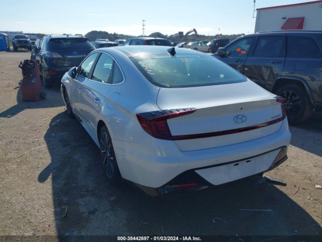 Photo 2 VIN: KMHL34J27NA179694 - HYUNDAI SONATA 