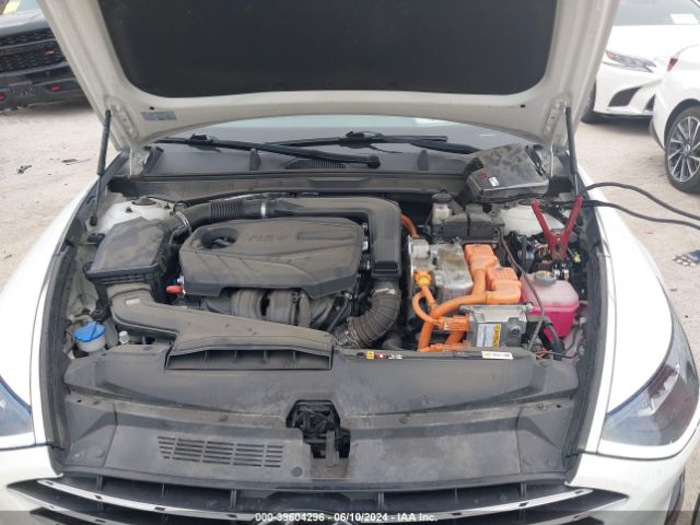 Photo 9 VIN: KMHL34JJ1NA044976 - HYUNDAI SONATA 