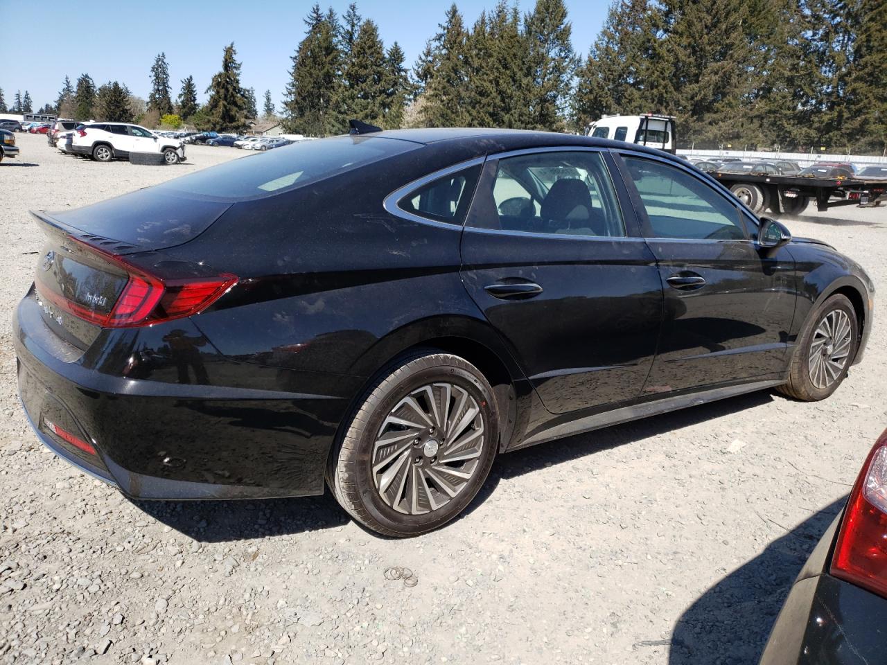 Photo 2 VIN: KMHL34JJ2PA083627 - HYUNDAI SONATA 