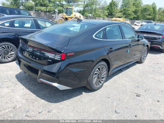 Photo 3 VIN: KMHL34JJ6RA097503 - HYUNDAI SONATA HYBRID 