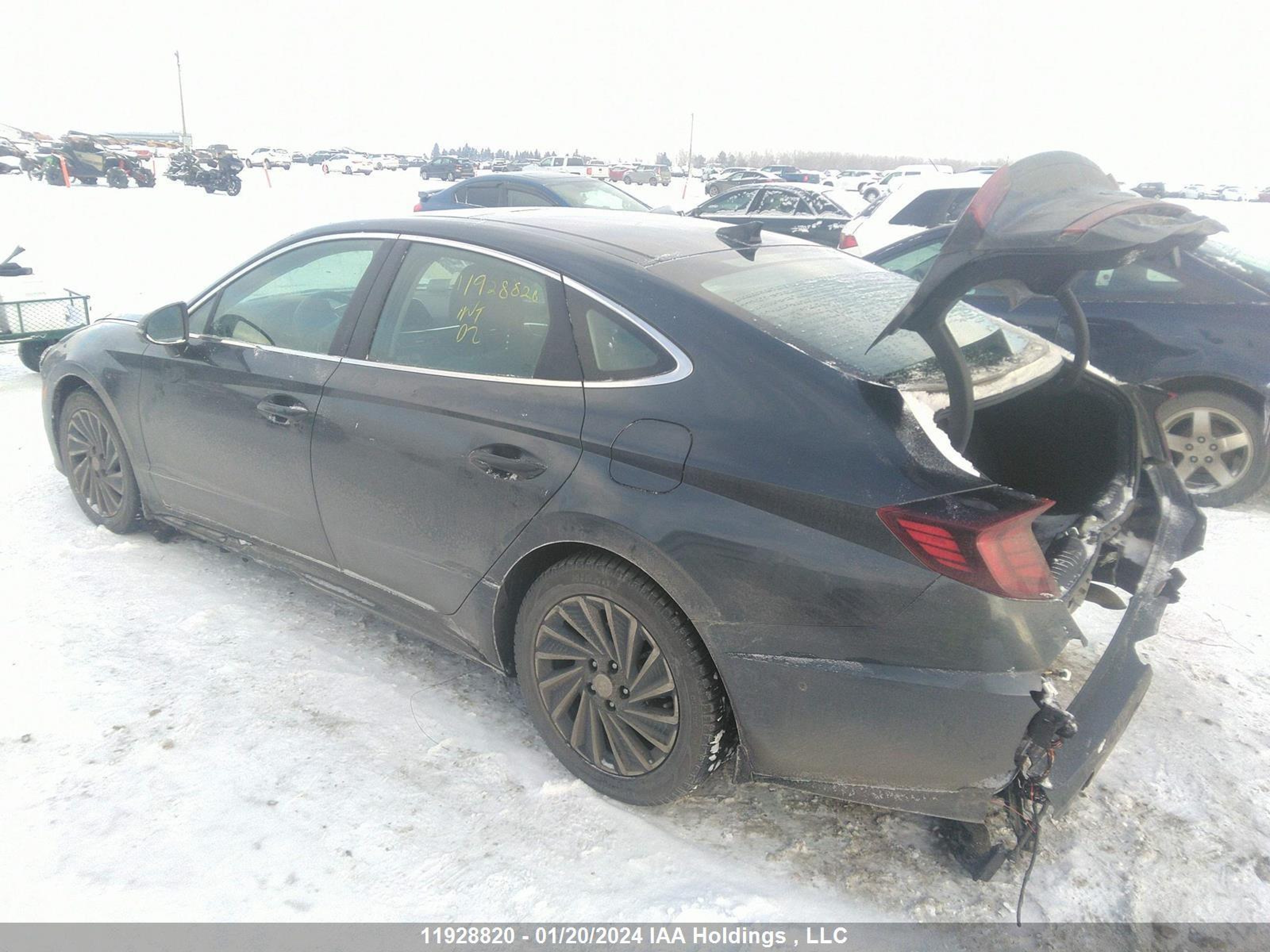 Photo 2 VIN: KMHL34JJ9NA045681 - HYUNDAI SONATA 